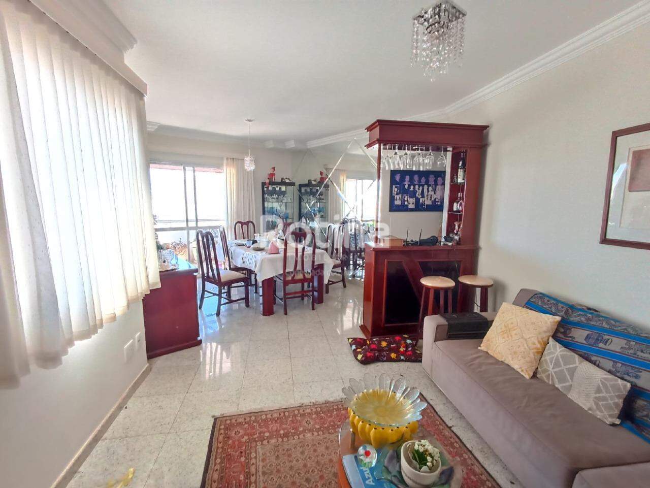 Apartamento à venda, 3 quartos em Uberlândia no bairro Martins no valor de R$ 850.000,00 - Rotina Imobiliária: 