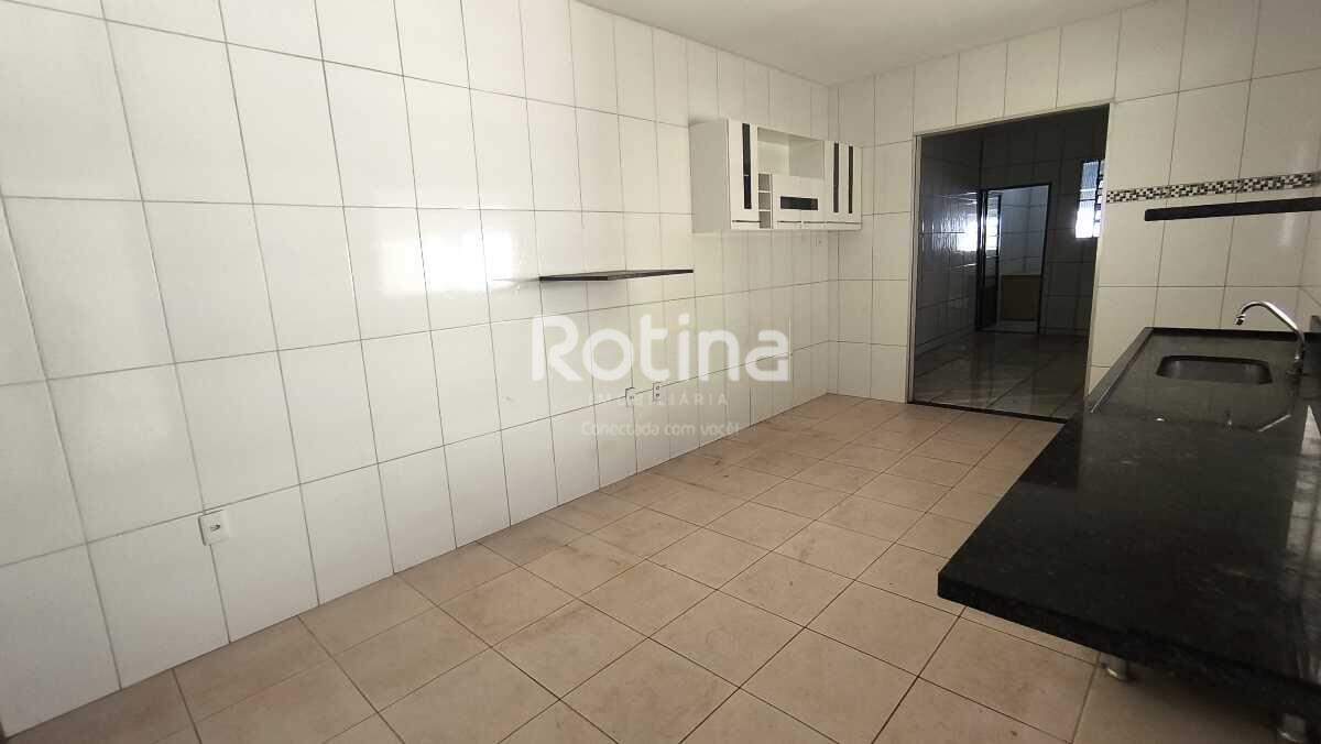Casa à venda, 5 quartos em Uberlândia no bairro Presidente Roosevelt no valor de R$ 400.000,00 - Rotina Imobiliária: 