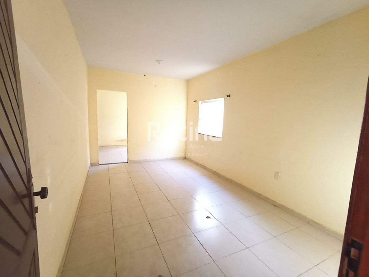 Casa à venda, 3 quartos em Uberlândia no bairro Santa Mônica no valor de R$ 650.000,00 - Rotina Imobiliária: 