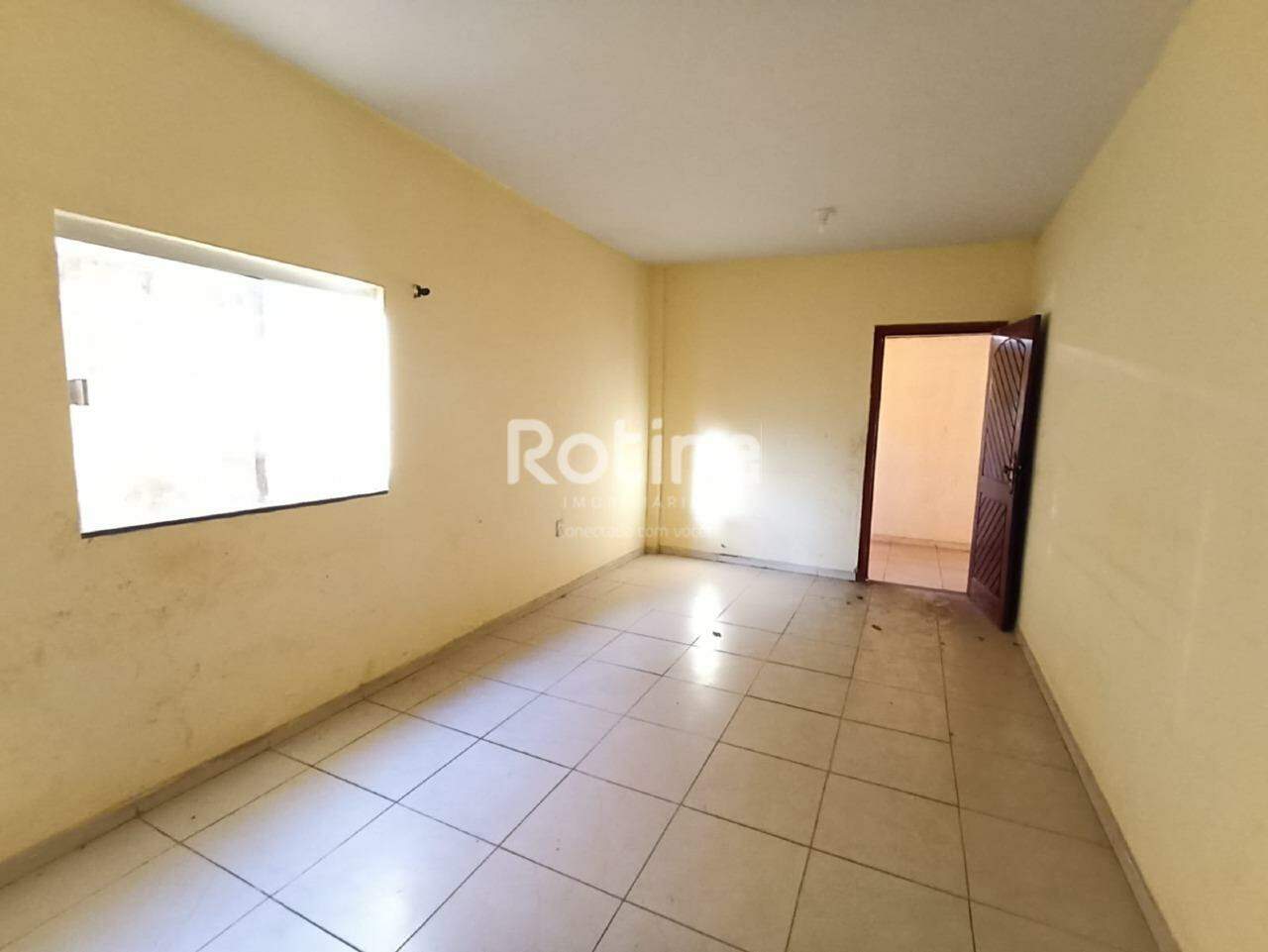 Casa à venda, 3 quartos em Uberlândia no bairro Santa Mônica no valor de R$ 650.000,00 - Rotina Imobiliária: 