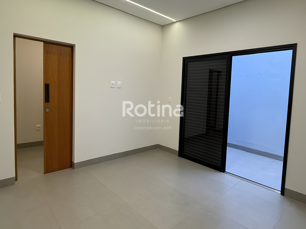 Casa à venda, 2 quartos em Uberlândia no bairro Laranjeiras no valor de R$ 460.000,00 - Rotina Imobiliária: 
