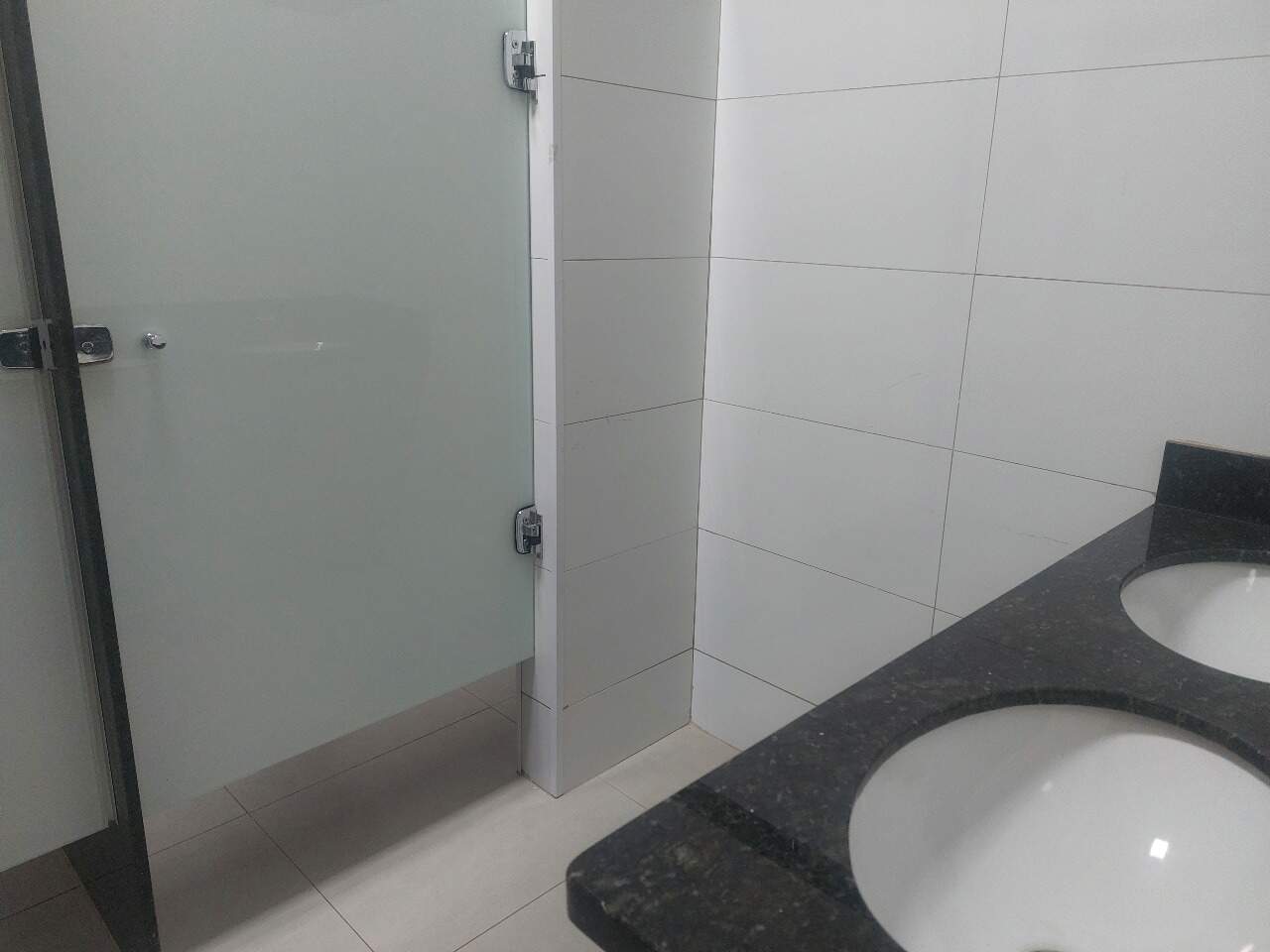 Galpão para alugar, em Uberlândia no bairro Distrito Industrial no valor de R$ 18.000,00 - Rotina Imobiliária: 
