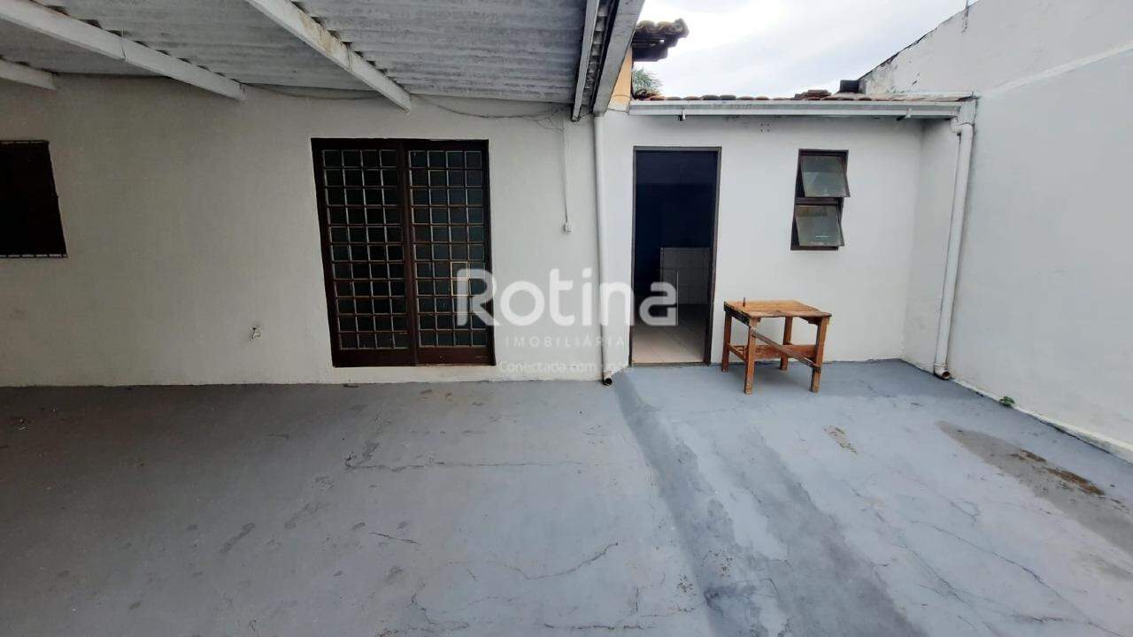 Casa à venda, 3 quartos em Uberlândia no bairro Maravilha no valor de R$ 420.000,00 - Rotina Imobiliária: 