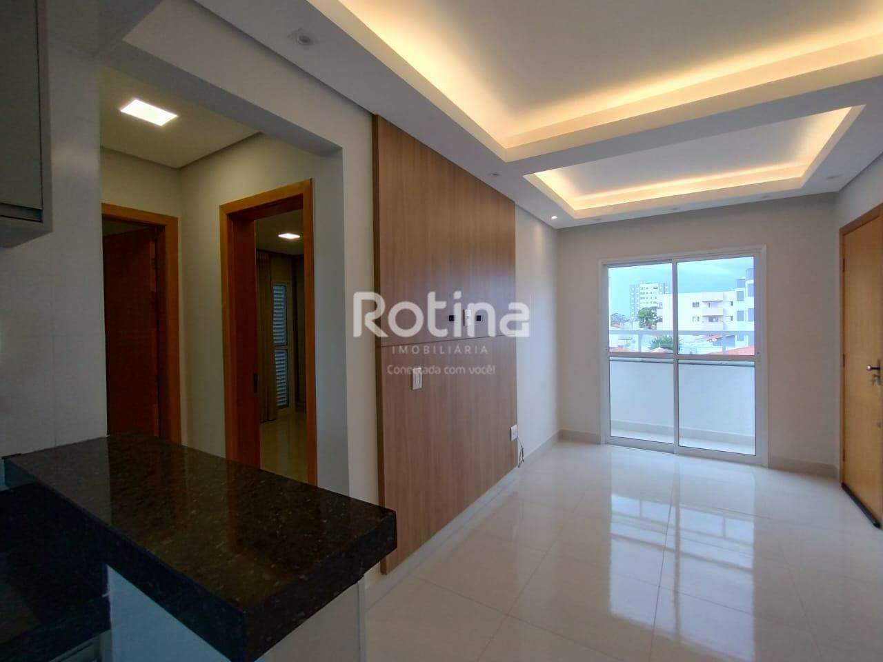 Apartamento para alugar, 2 quartos em Uberlândia no bairro Santa Mônica no valor de R$ 2.300,00 - Rotina Imobiliária: 