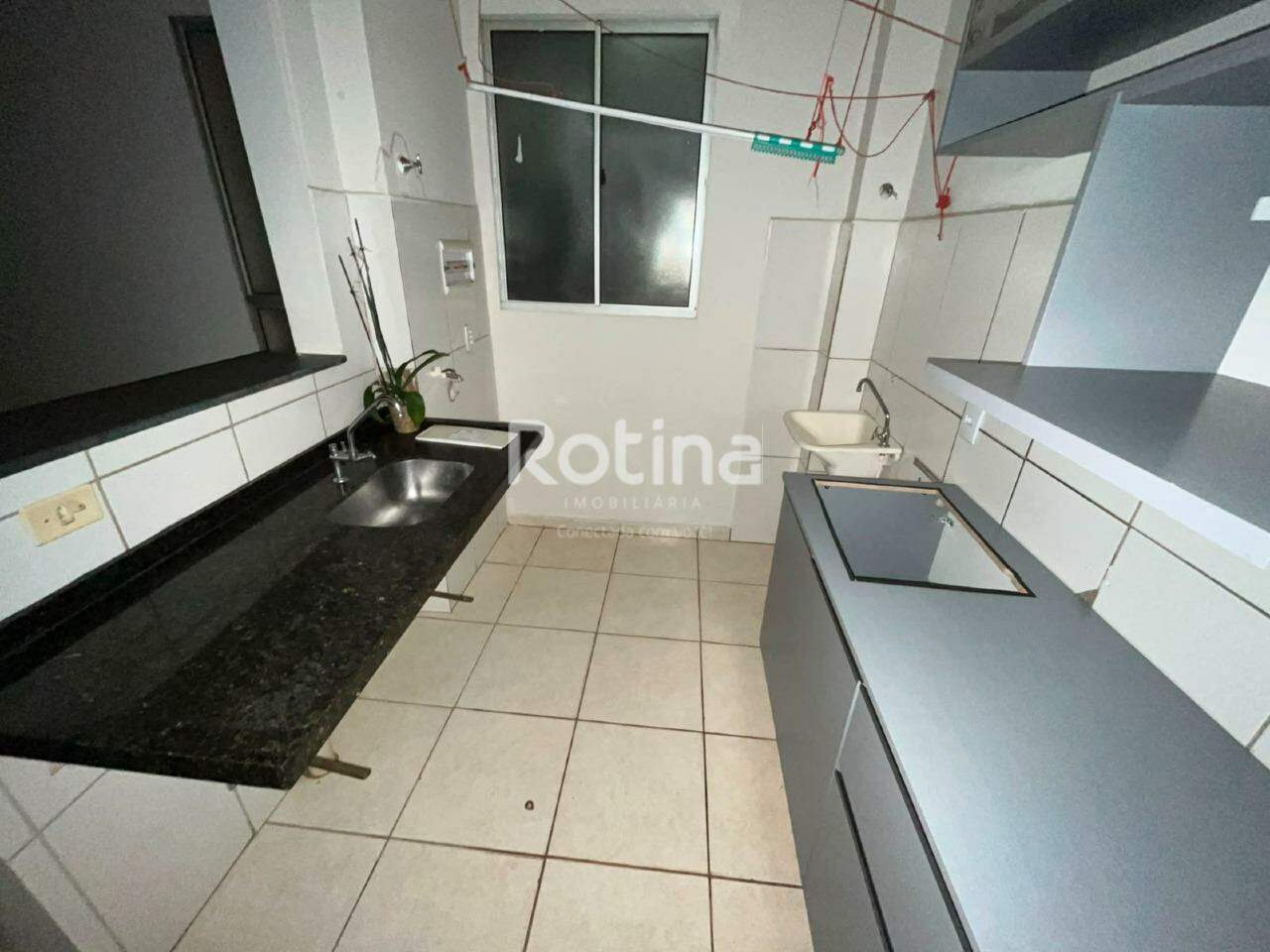 Apartamento para alugar, 2 quartos em Uberlândia no bairro Jardim Holanda no valor de R$ 1.000,00 - Rotina Imobiliária: 
