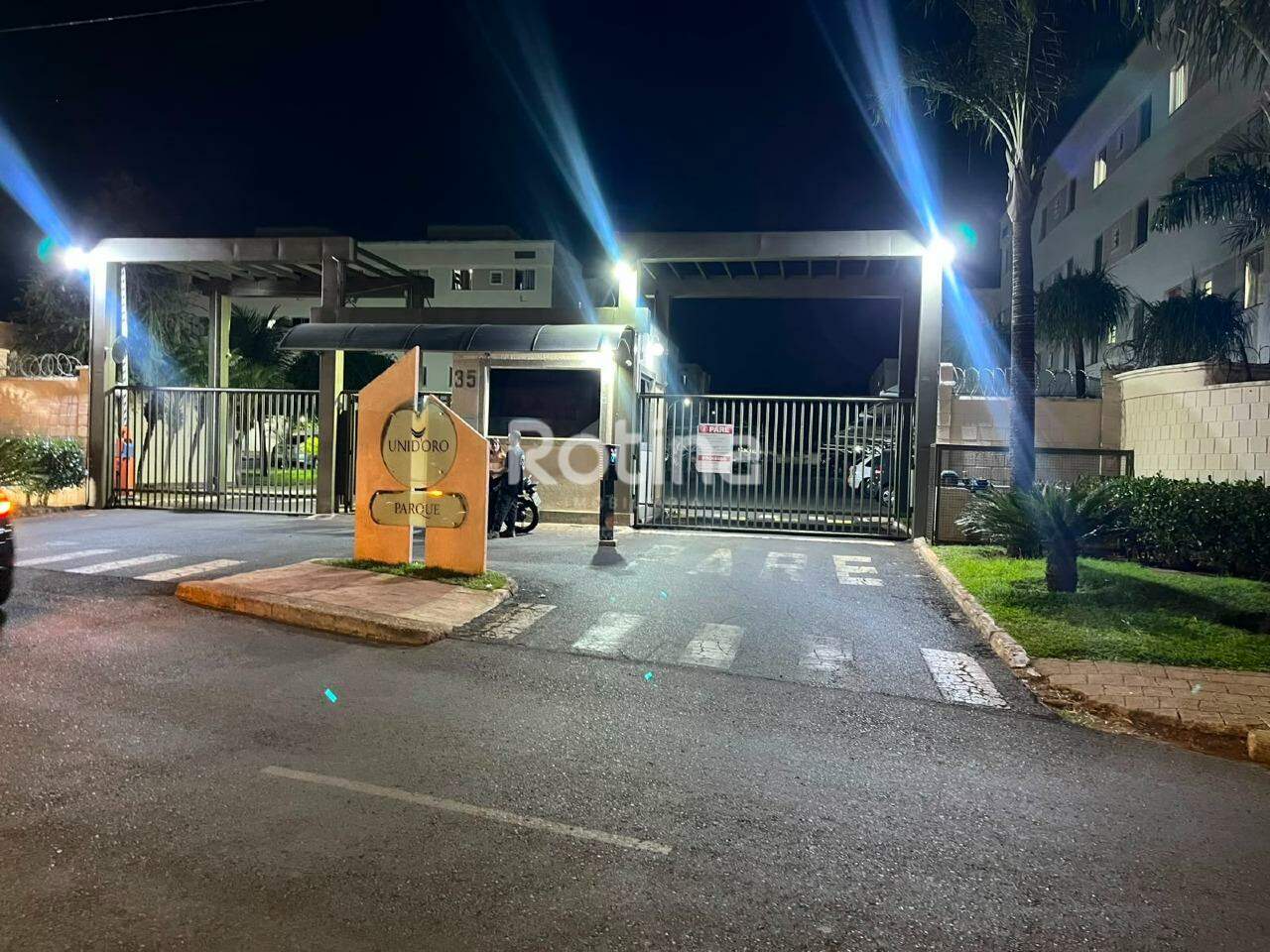 Apartamento para alugar, 2 quartos em Uberlândia no bairro Jardim Holanda no valor de R$ 1.000,00 - Rotina Imobiliária: 