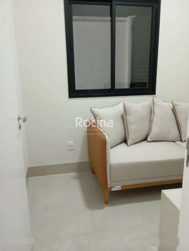 Casa para alugar, 3 quartos em Uberlândia no bairro Jardim Botânico no valor de R$ 11.000,00 - Rotina Imobiliária: 