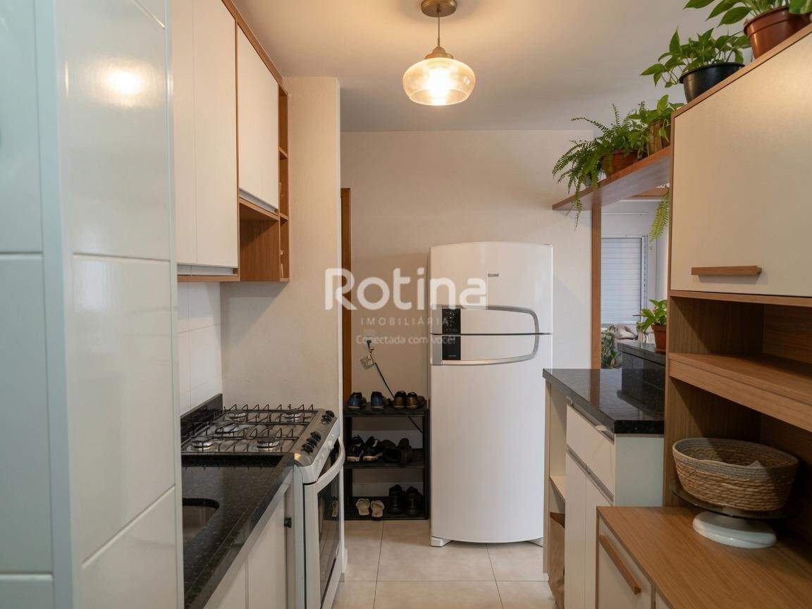Apartamento à venda, 2 quartos em Uberlândia no bairro Jardim Holanda no valor de R$ 200.000,00 - Rotina Imobiliária: 