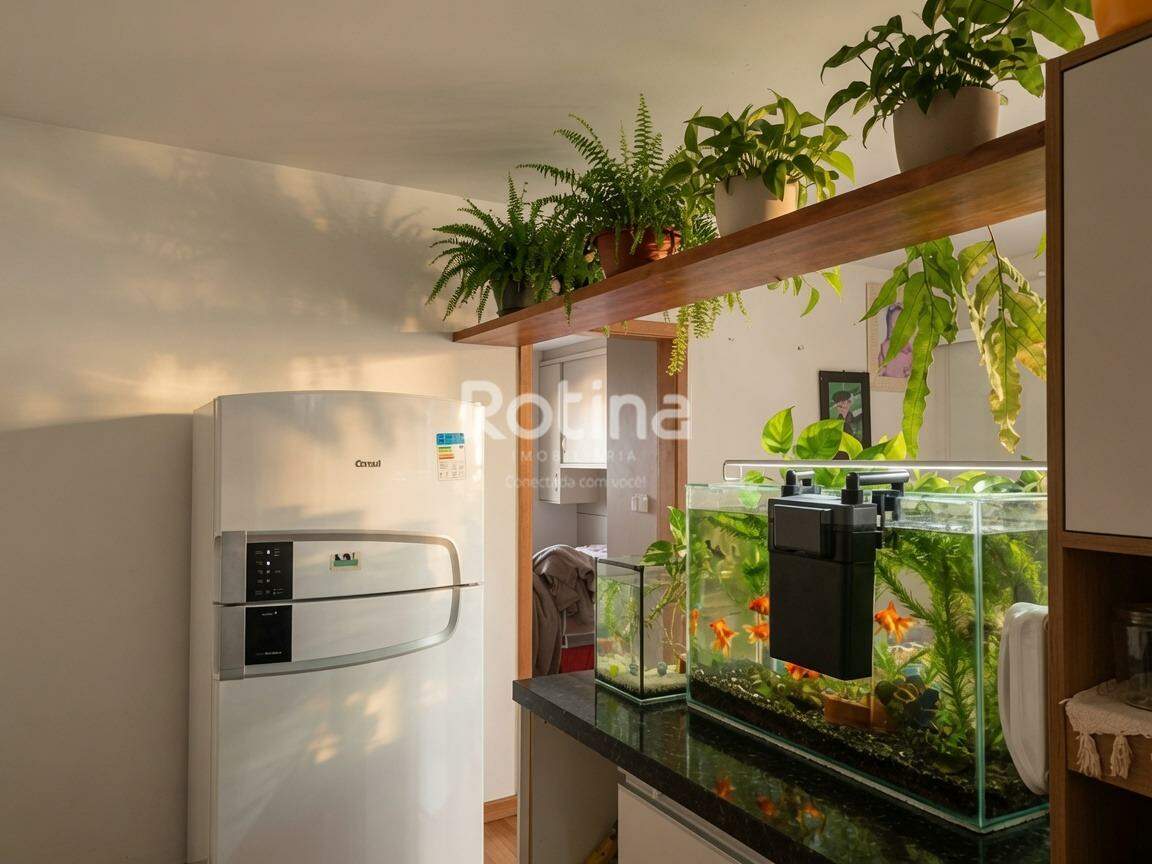 Apartamento à venda, 2 quartos em Uberlândia no bairro Jardim Holanda no valor de R$ 200.000,00 - Rotina Imobiliária: 