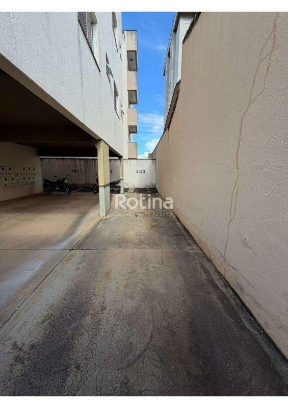 Apartamento à venda, 2 quartos em Uberlândia no bairro Santa Mônica no valor de R$ 299.000,00 - Rotina Imobiliária: 