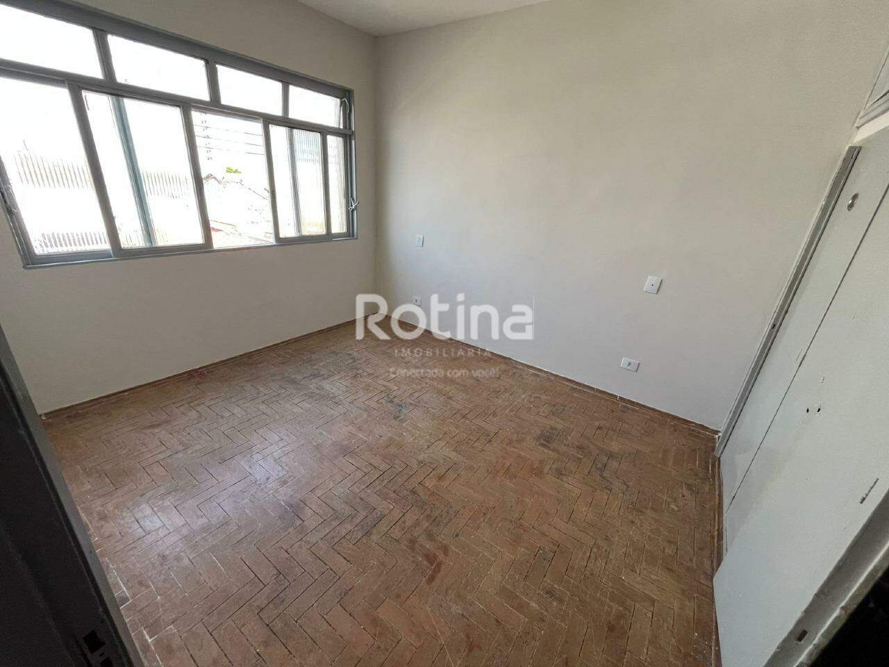 Apartamento para alugar, 3 quartos em Uberlândia no bairro Brasil no valor de R$ 2.200,00 - Rotina Imobiliária: 