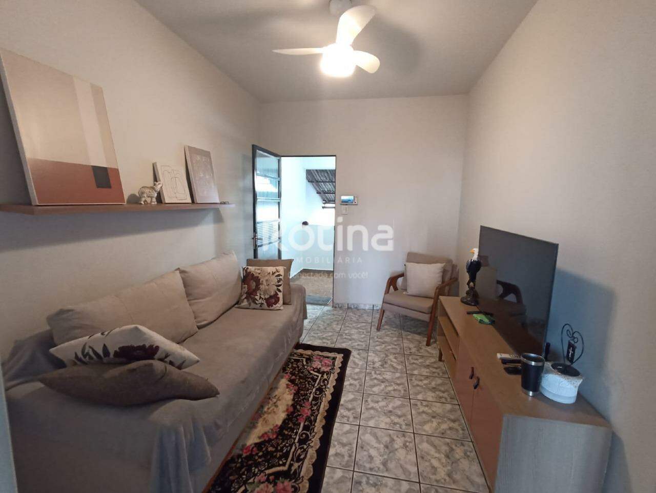 Prédio Inteiro à venda, 3 quartos em Uberlândia no bairro Nossa Senhora Aparecida no valor de R$ 1.200.000,00 - Rotina Imobiliária: 