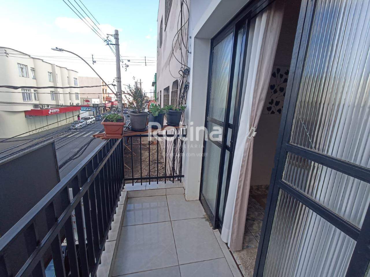 Prédio Inteiro à venda, 3 quartos em Uberlândia no bairro Nossa Senhora Aparecida no valor de R$ 1.200.000,00 - Rotina Imobiliária: 