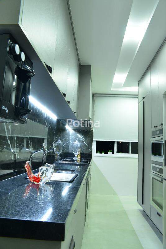 Apartamento à venda, 3 quartos em Uberlândia no bairro Morada da Colina no valor de R$ 2.190.000,00 - Rotina Imobiliária: 