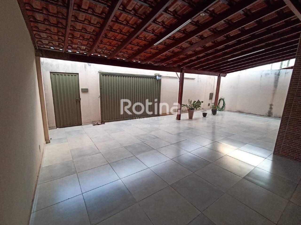 Casa à venda, 3 quartos em Uberlândia no bairro Pampulha no valor de R$ 650.000,00 - Rotina Imobiliária: 
