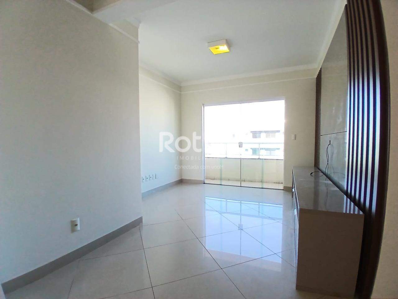 Apartamento para alugar, 3 quartos em Uberlândia no bairro Tibery no valor de R$ 2.800,00 - Rotina Imobiliária: 