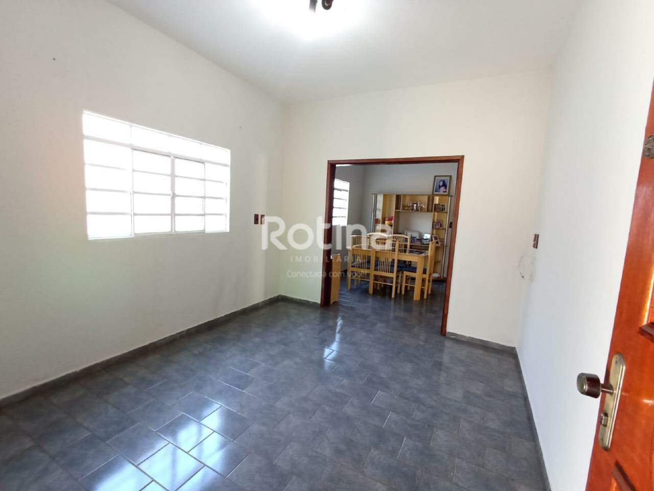 Casa à venda, 3 quartos em Uberlândia no bairro Planalto no valor de R$ 500.000,00 - Rotina Imobiliária: 