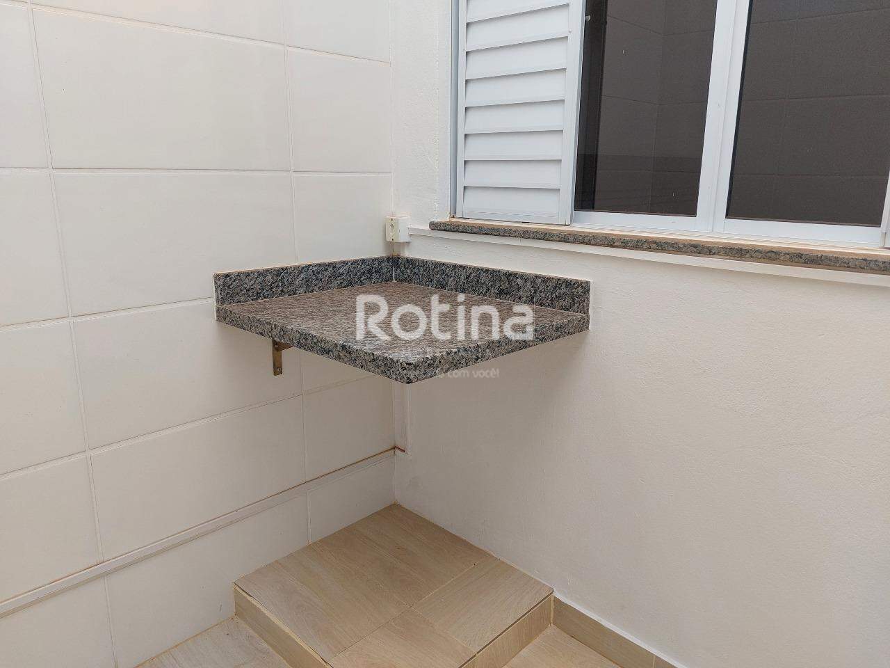 Casa Condomínio Fechado para alugar, 2 quartos em Uberlândia no bairro Novo Mundo no valor de R$ 2.000,00 - Rotina Imobiliária: 