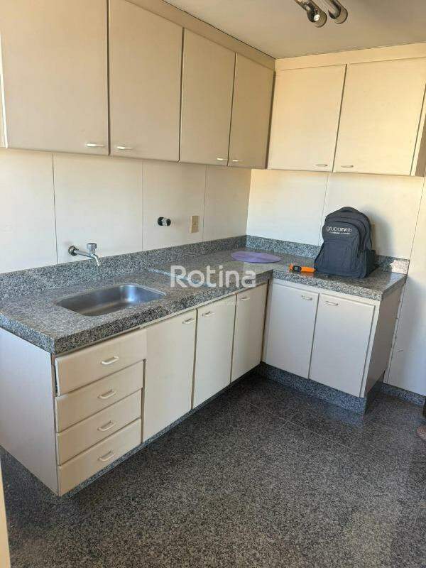 Apartamento à venda, 1 quarto em Uberlândia no bairro Centro no valor de R$ 300.000,00 - Rotina Imobiliária: 