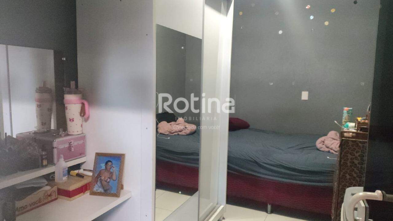 Casa para alugar, 3 quartos em Uberlândia no bairro Minas Gerais no valor de R$ 2.500,00 - Rotina Imobiliária: 