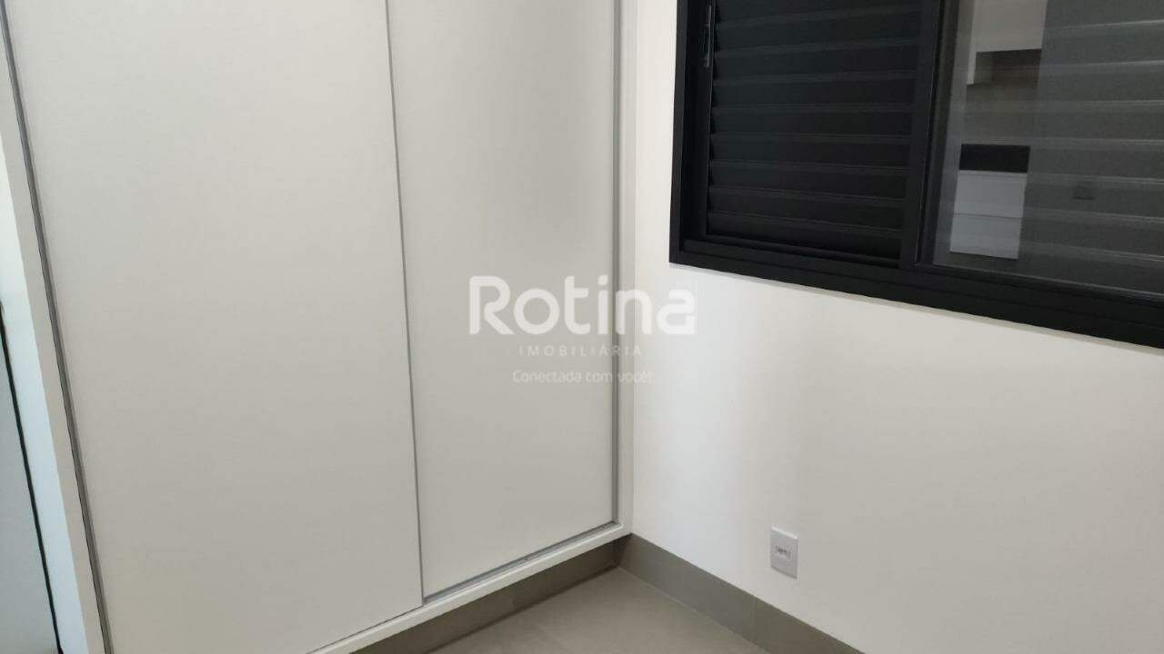 Apartamento para alugar, 3 quartos em Uberlândia no bairro Umuarama no valor de R$ 3.500,00 - Rotina Imobiliária: 