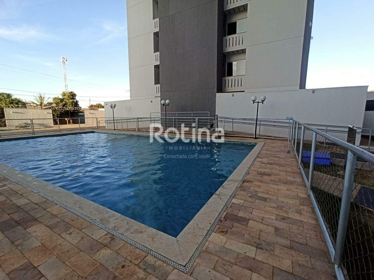 Apartamento para alugar, em Uberlândia no bairro Morumbi no valor de R$ 1.700,00 - Rotina Imobiliária: 