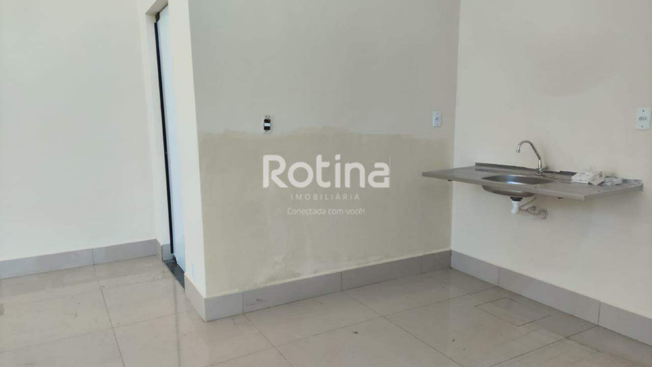 Loja para alugar, em Uberlândia no bairro Novo Mundo no valor de R$ 3.500,00 - Rotina Imobiliária: 