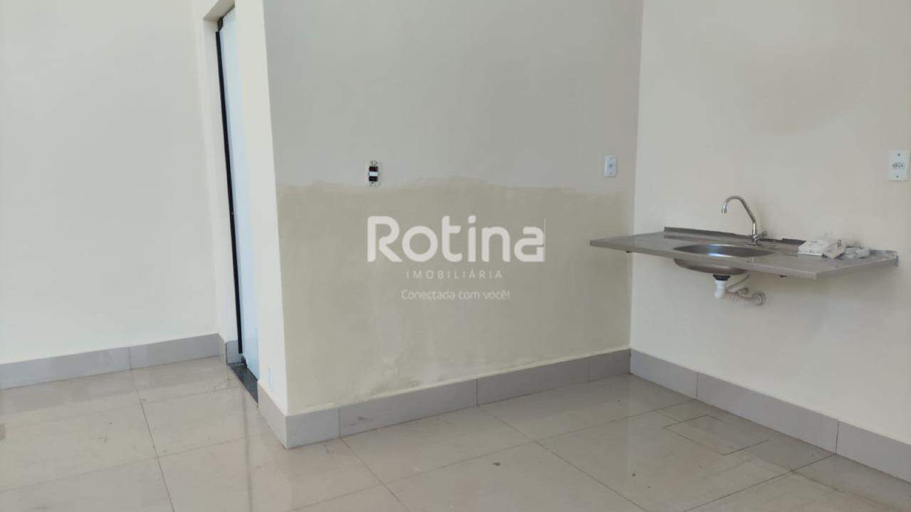 Loja para alugar, em Uberlândia no bairro Novo Mundo no valor de R$ 3.000,00 - Rotina Imobiliária: 