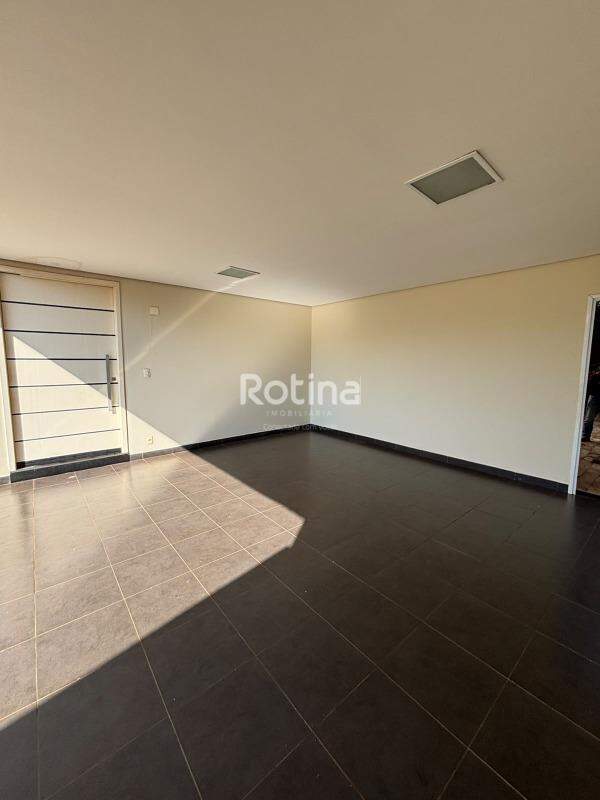Casa Condomínio Fechado para alugar, 3 quartos em Uberlândia no bairro Alto Umuarama no valor de R$ 4.900,00 - Rotina Imobiliária: 