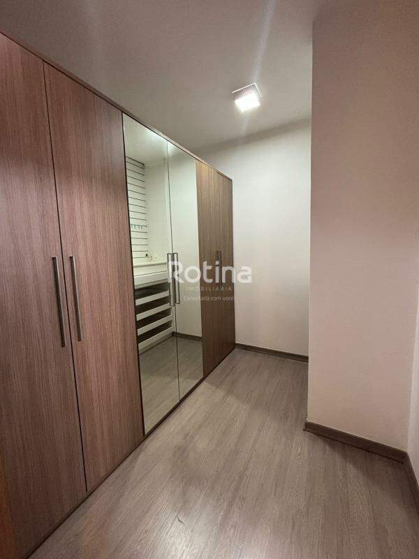 Casa Condomínio Fechado para alugar, 3 quartos em Uberlândia no bairro Alto Umuarama no valor de R$ 4.900,00 - Rotina Imobiliária: 