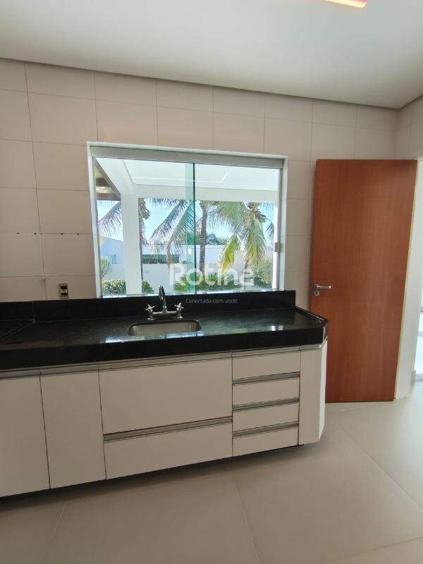 Casa à venda, 4 quartos em Uberlândia no bairro Gávea no valor de R$ 2.190.000,00 - Rotina Imobiliária: 
