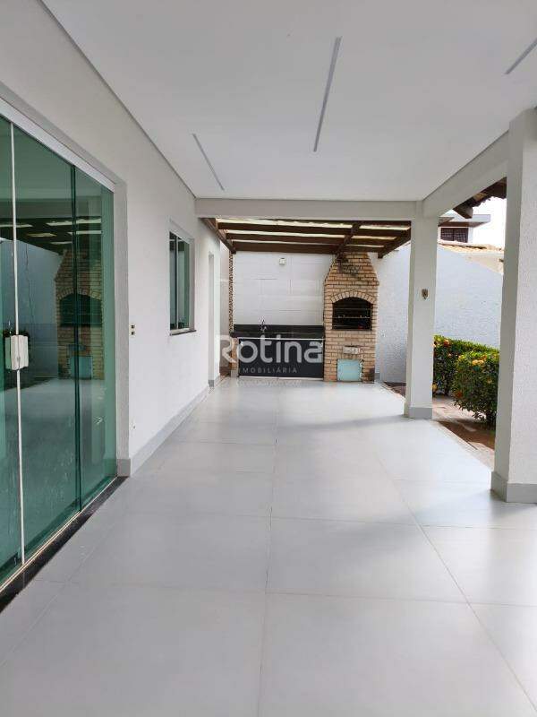 Casa à venda, 4 quartos em Uberlândia no bairro Gávea no valor de R$ 2.190.000,00 - Rotina Imobiliária: 