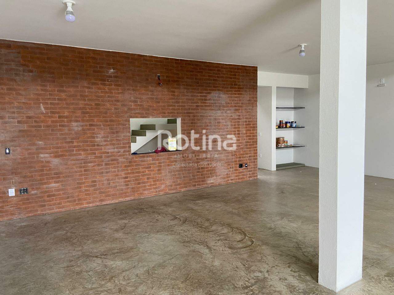 Galpão para alugar, em Uberlândia no bairro Granada no valor de R$ 6.500,00 - Rotina Imobiliária: 