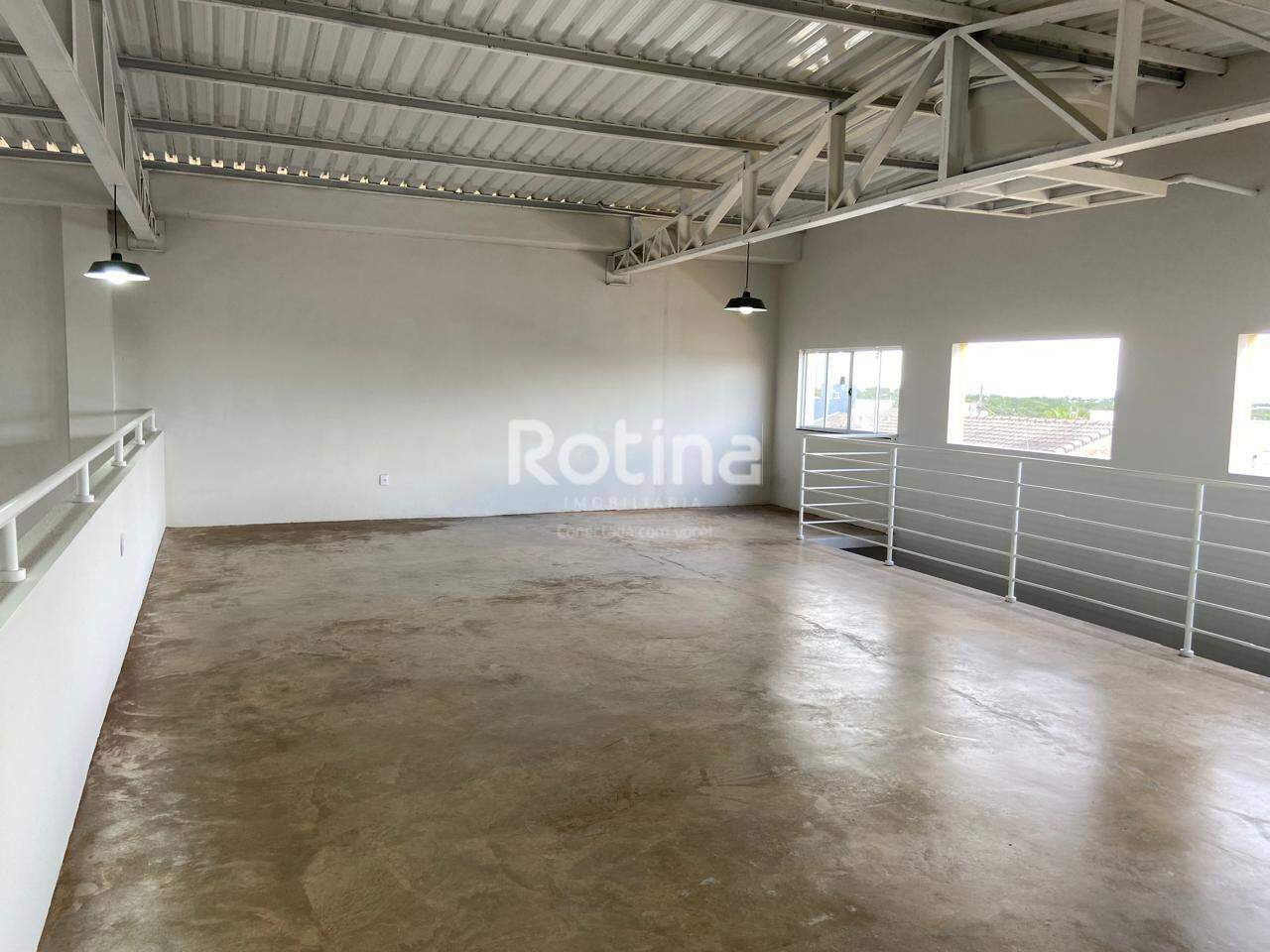 Galpão para alugar, em Uberlândia no bairro Granada no valor de R$ 6.500,00 - Rotina Imobiliária: 