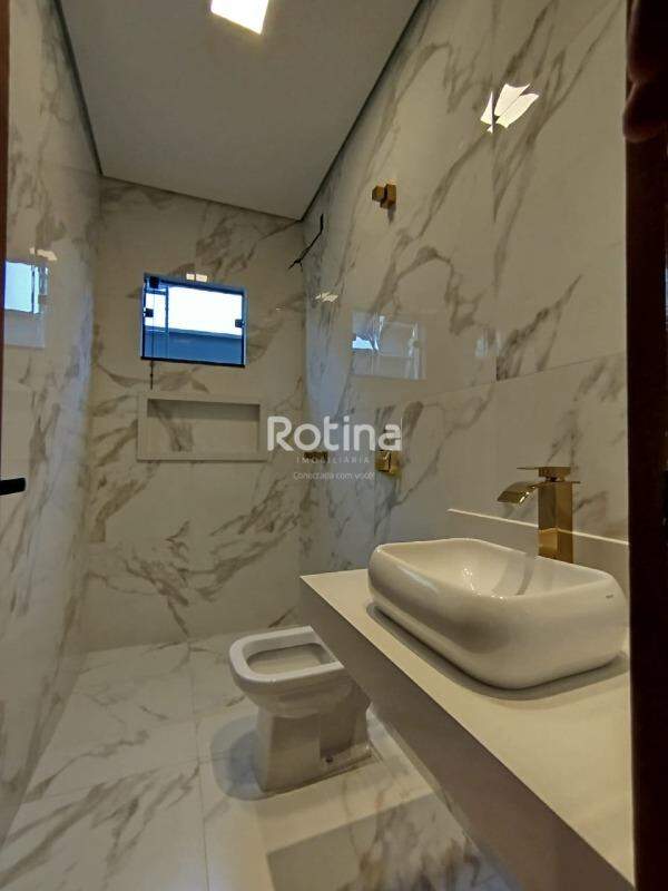 Casa à venda, 3 quartos em Uberlândia no bairro Jardim Holanda no valor de R$ 600.000,00 - Rotina Imobiliária: 