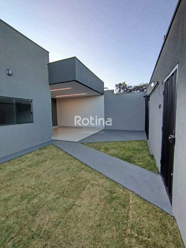 Casa à venda, 3 quartos em Uberlândia no bairro Jardim Holanda no valor de R$ 600.000,00 - Rotina Imobiliária: 