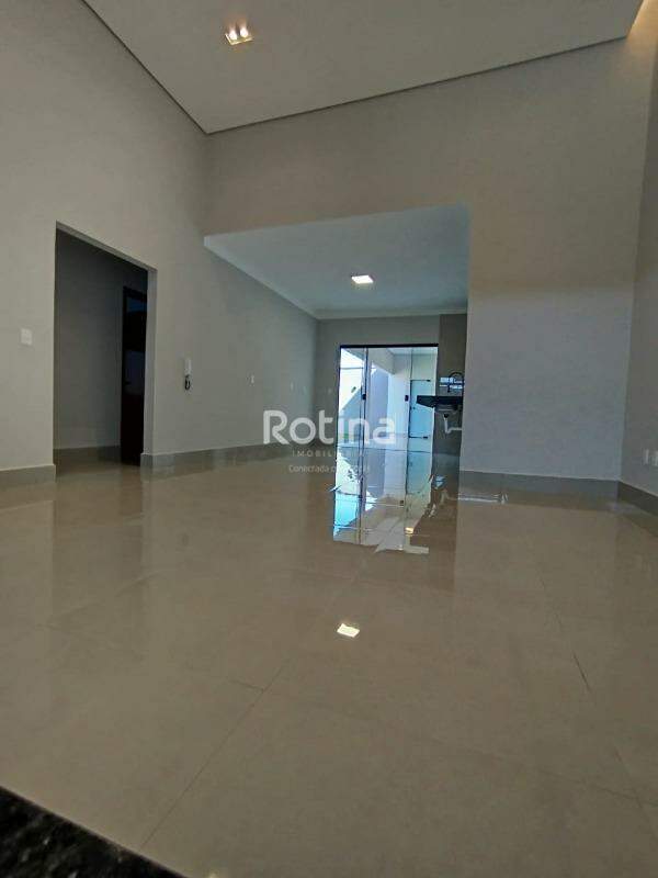 Casa à venda, 3 quartos em Uberlândia no bairro Jardim Holanda no valor de R$ 600.000,00 - Rotina Imobiliária: 