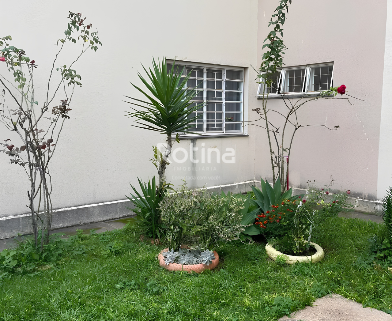 Apartamento à venda, 2 quartos em Uberlândia no bairro Minas Gerais no valor de R$ 180.000,00 - Rotina Imobiliária: 