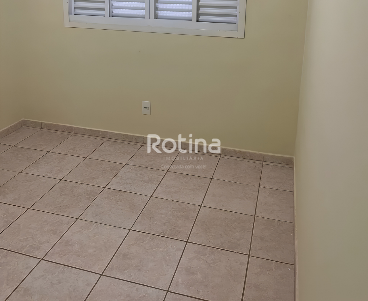 Apartamento à venda, 2 quartos em Uberlândia no bairro Minas Gerais no valor de R$ 180.000,00 - Rotina Imobiliária: 