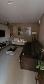 Casa para alugar, 3 quartos em Uberlândia no bairro Segismundo Pereira no valor de R$ 5.000,00 - Rotina Imobiliária: 