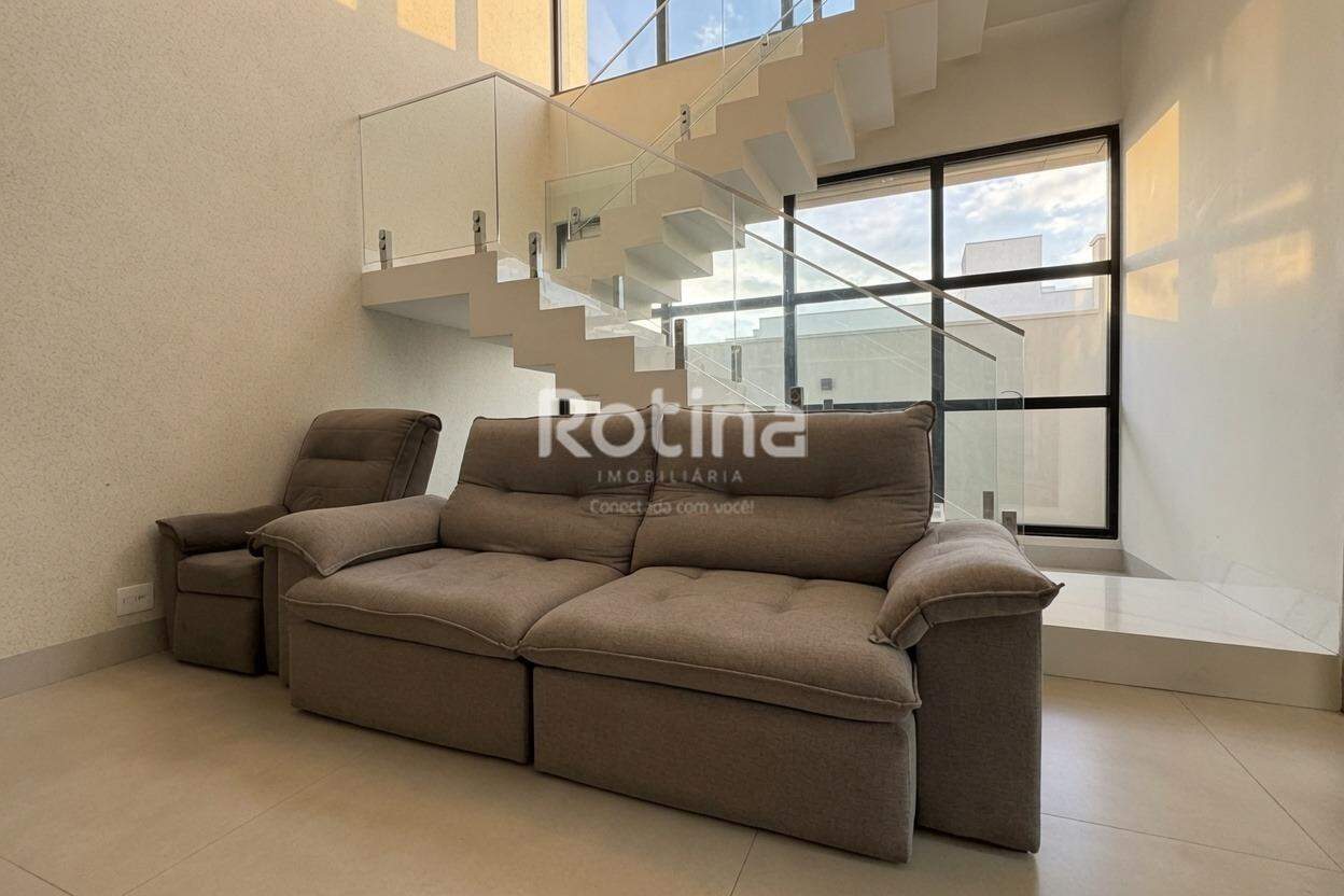 Casa Condomínio Fechado à venda, 3 quartos em Uberlândia no bairro Granja Marileusa no valor de R$ 2.250.000,00 - Rotina Imobiliária: 