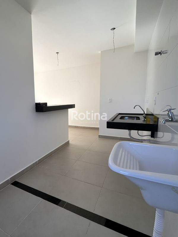 Apartamento à venda, 2 quartos em Uberlândia no bairro Marta Helena no valor de R$ 240.000,00 - Rotina Imobiliária: 