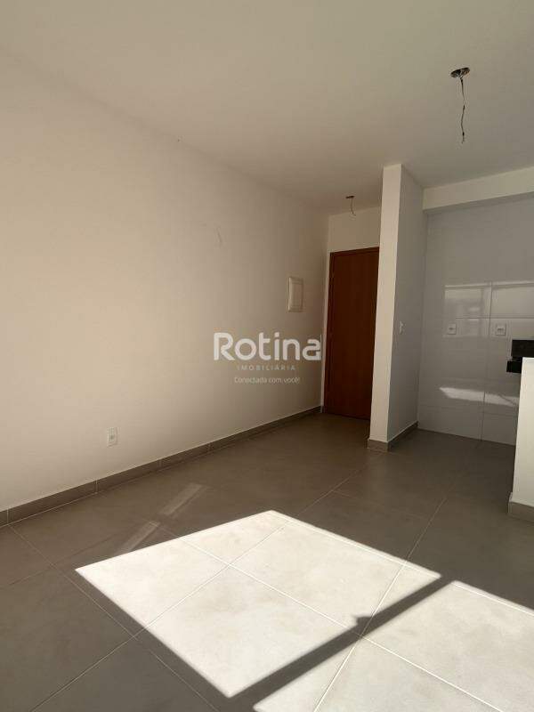 Apartamento à venda, 2 quartos em Uberlândia no bairro Marta Helena no valor de R$ 240.000,00 - Rotina Imobiliária: 