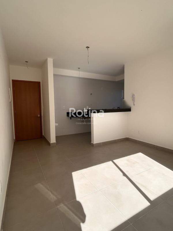 Apartamento à venda, 2 quartos em Uberlândia no bairro Marta Helena no valor de R$ 240.000,00 - Rotina Imobiliária: 