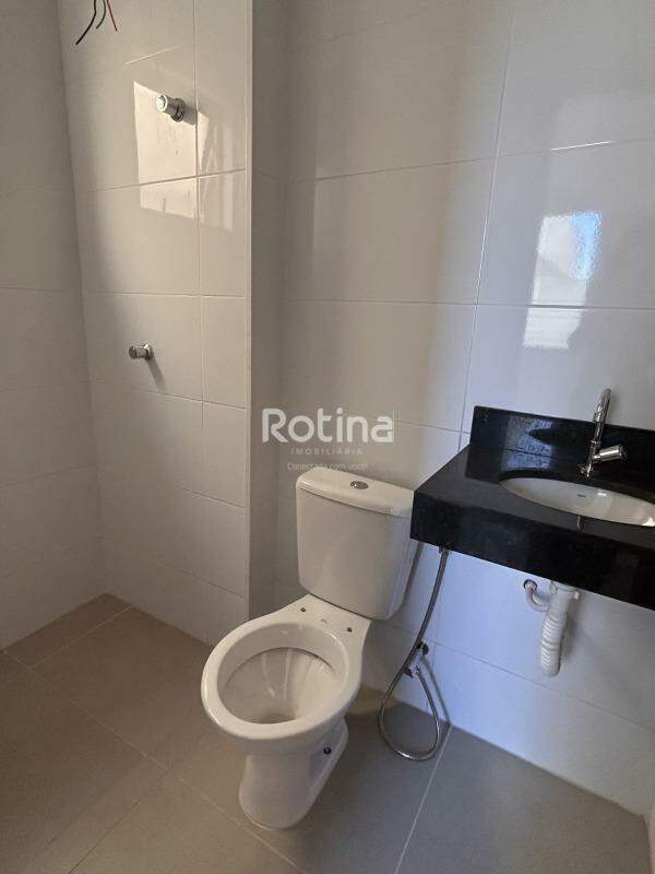 Apartamento à venda, 2 quartos em Uberlândia no bairro Marta Helena no valor de R$ 240.000,00 - Rotina Imobiliária: 