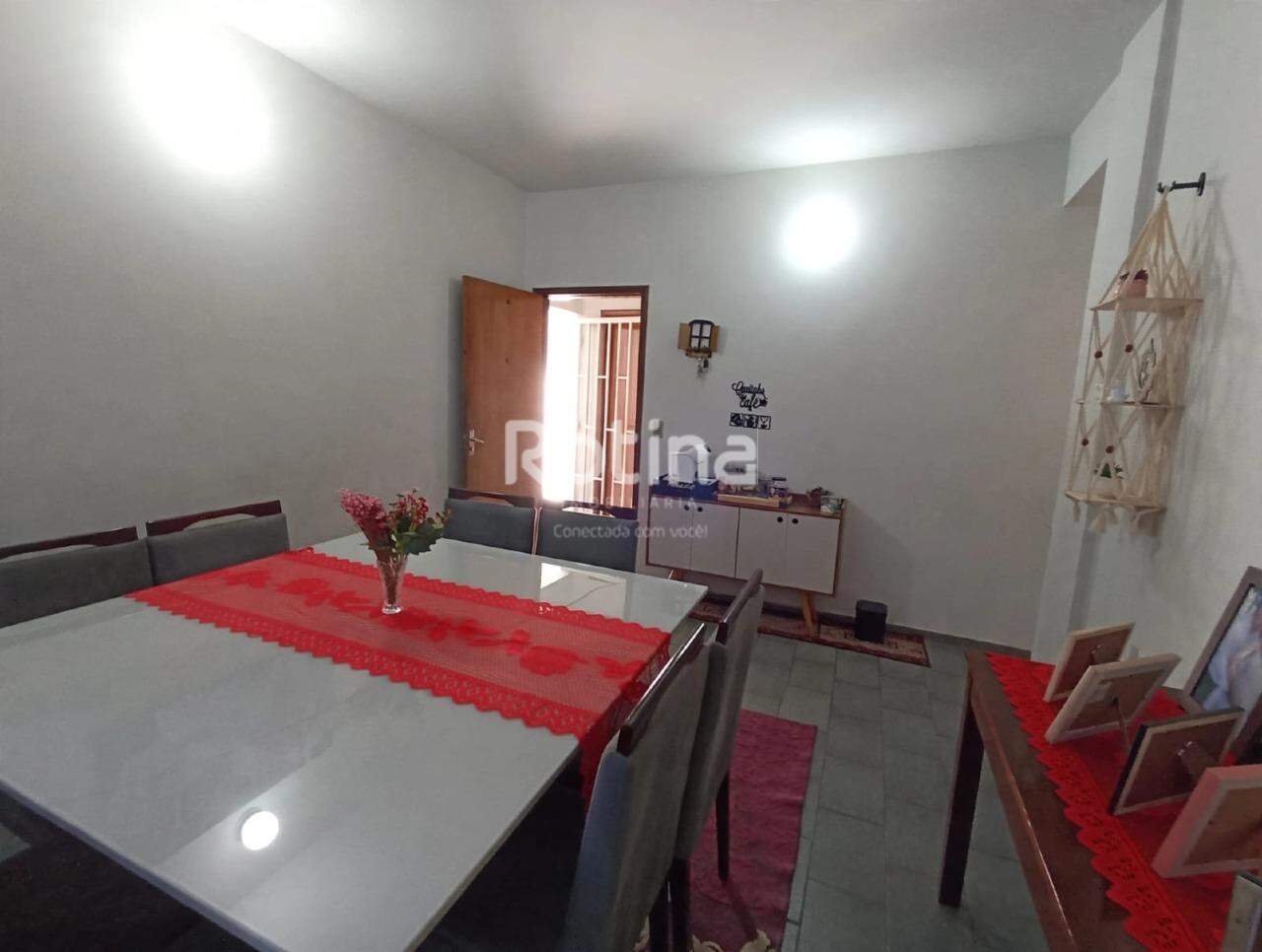 Apartamento à venda, 3 quartos em Uberlândia no bairro Santa Mônica no valor de R$ 380.000,00 - Rotina Imobiliária: 
