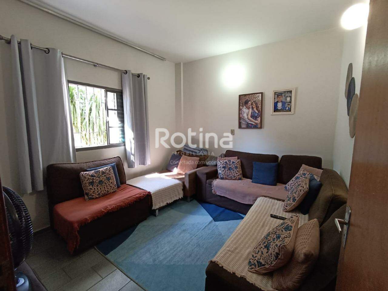 Apartamento à venda, 3 quartos em Uberlândia no bairro Santa Mônica no valor de R$ 380.000,00 - Rotina Imobiliária: 