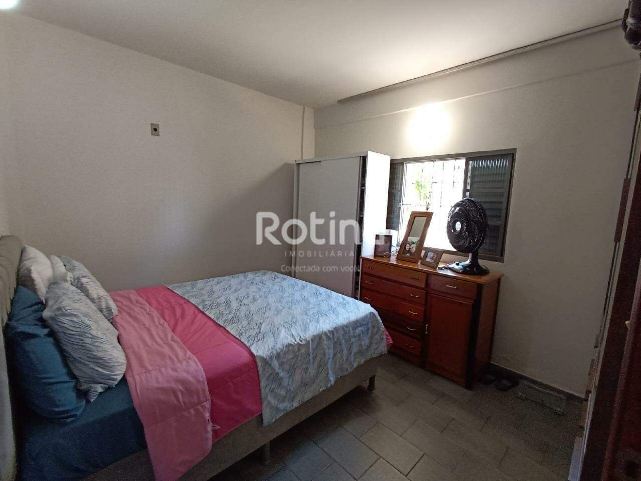 Apartamento à venda, 3 quartos em Uberlândia no bairro Santa Mônica no valor de R$ 380.000,00 - Rotina Imobiliária: 
