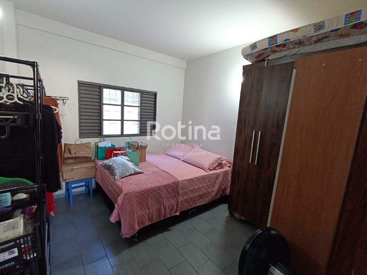 Apartamento à venda, 3 quartos em Uberlândia no bairro Santa Mônica no valor de R$ 380.000,00 - Rotina Imobiliária: 