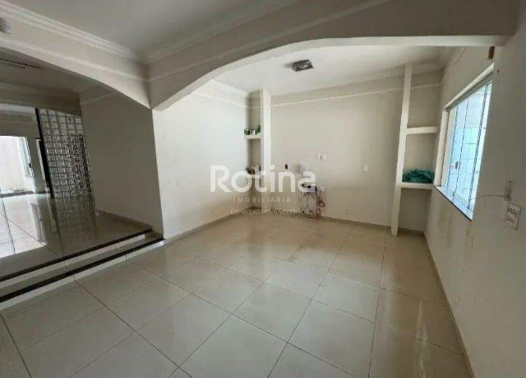 Casa à venda, 3 quartos em Uberlândia no bairro Tibery no valor de R$ 670.000,00 - Rotina Imobiliária: 